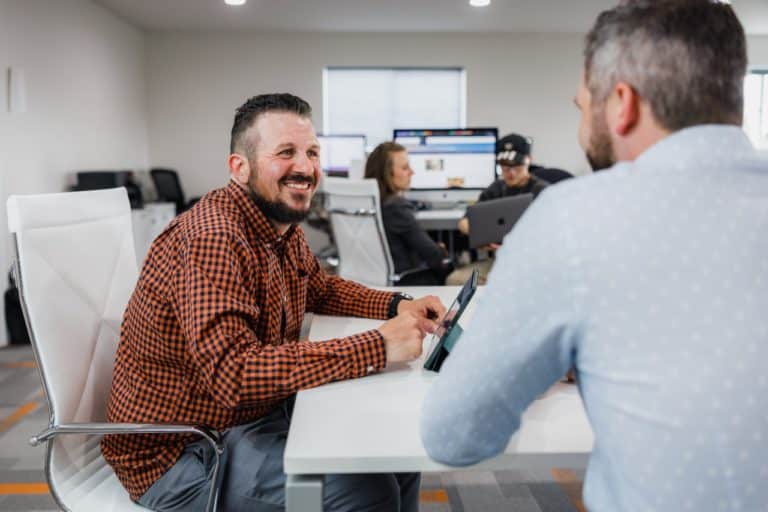 what is the difference difference between being a boss and being a leader?